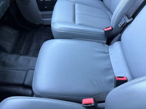 Used 2016 Ford F250 XL w/ Power Equipment Group AWD/4WD image 19