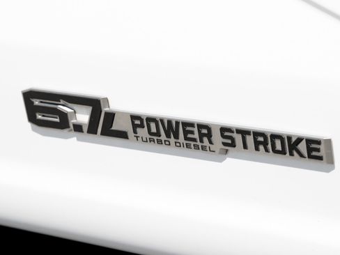 Used 2024 Ford F250 XLT image 13