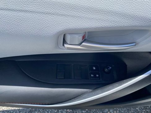 Used 2025 Toyota Corolla FX w/ Convenience Package FWD image 22
