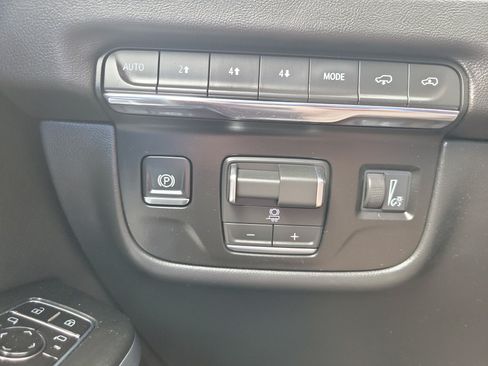 Used 2026 Cadillac Escalade Sport w/ Touring Package AWD/4WD image 32