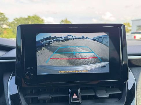 Used 2023 Toyota Corolla SE FWD image 30