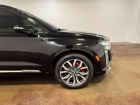 Used 2024 Cadillac XT6 Sport w/ LPO, Floor Liner Package AWD/4WD image 31