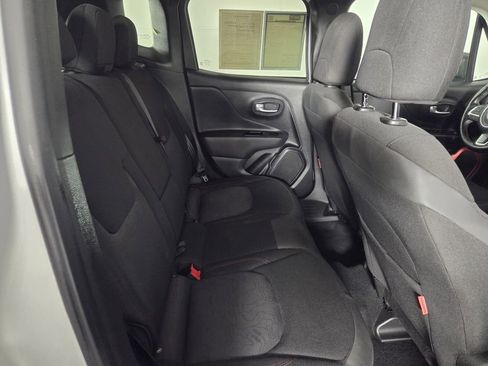 Used 2020 Jeep Renegade Trailhawk w/ UConnect 8.4 Nav Group AWD/4WD image 31