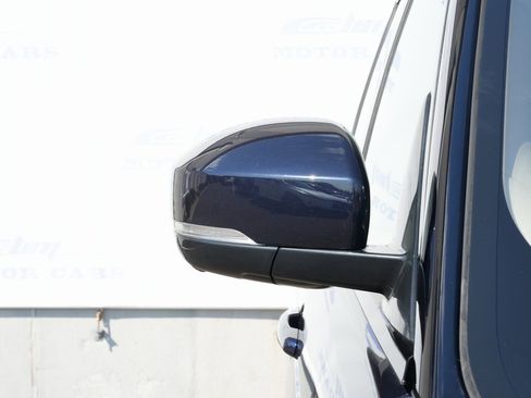 Used 2017 Land Rover Range Rover Supercharged image 9