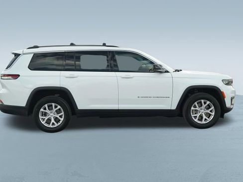 Used 2022 Jeep Grand Cherokee L Limited image 10