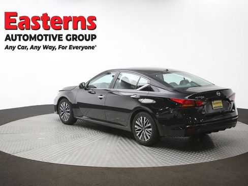 Used 2025 Nissan Altima 2.5 SV image 63