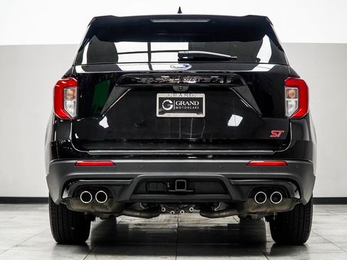 Used 2022 Ford Explorer ST image 12