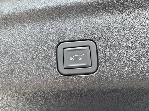 Certified 2025 Cadillac Escalade Sport w/ Touring Package image 66