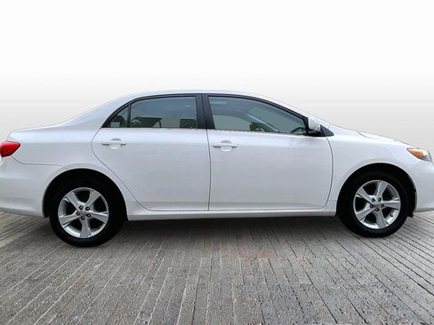 Used 2013 Toyota Corolla LE w/ Premium Pkg image 8