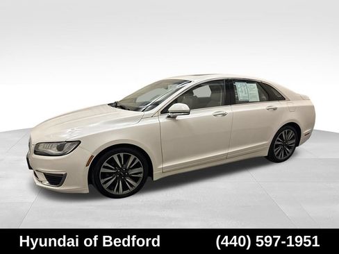 Used 2018 Lincoln MKZ Select w/ Select Plus Package AWD/4WD image 9