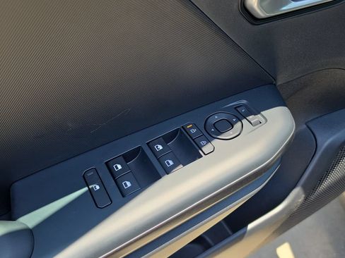 New 2026 Kia K4 FWD image 18