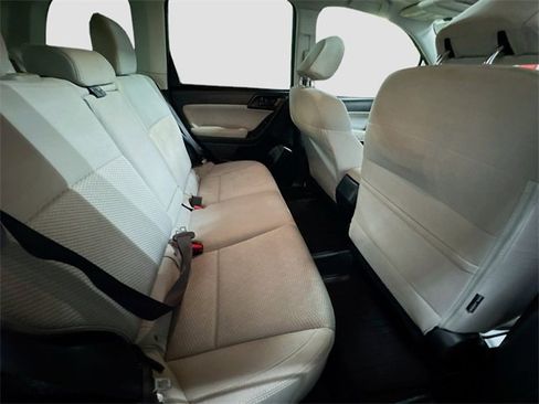 Used 2018 Subaru Forester 2.5i Premium image 30