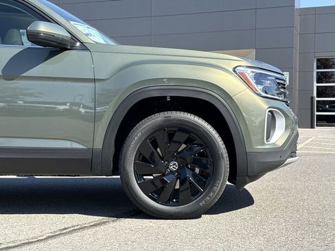 New 2026 Volkswagen Atlas SE image 9