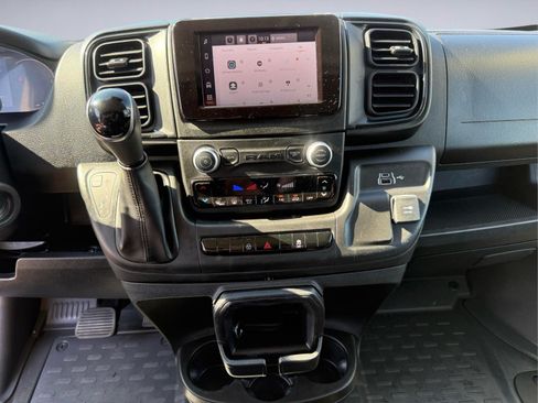 Used 2025 RAM ProMaster 2500 w/ U-Haul Equipment Group FWD image 19