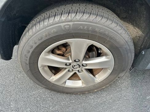 Used 2015 Toyota RAV4 XLE AWD/4WD image 5