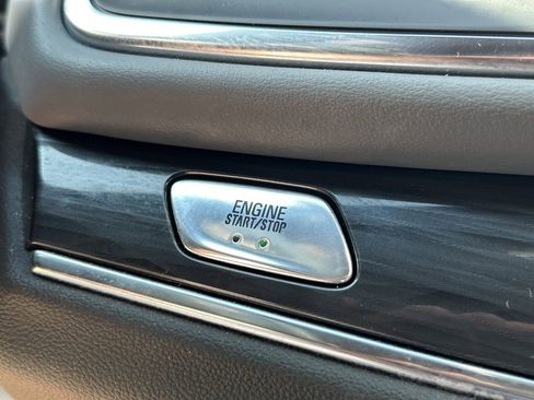 Certified 2023 Buick Enclave Essence image 27