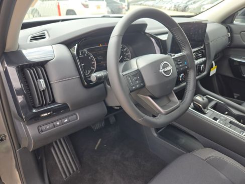 New 2026 Nissan Pathfinder SV FWD image 10