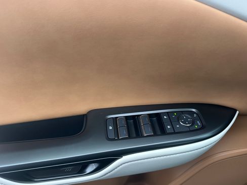 New 2026 Lexus RZ 350e 2WD image 8