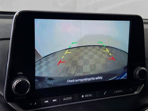 Used 2025 Nissan Sentra SR w/ Midnight Edition image 13