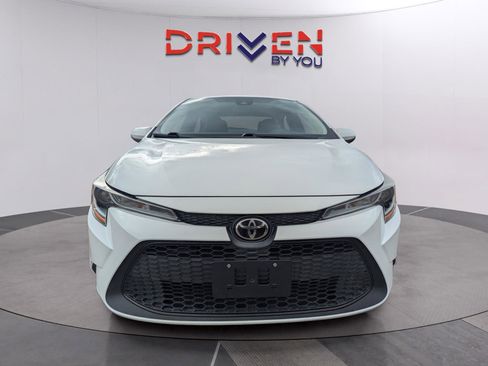 Used 2022 Toyota Corolla LE image 8
