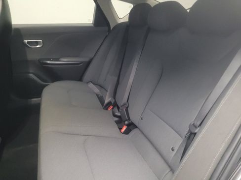 Used 2025 Kia K4 FWD image 18