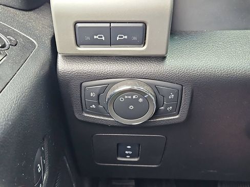 Used 2015 Ford F150 Lariat w/ Equipment Group 501A Mid AWD/4WD image 18