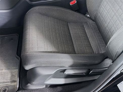Used 2023 Honda HR-V LX image 15