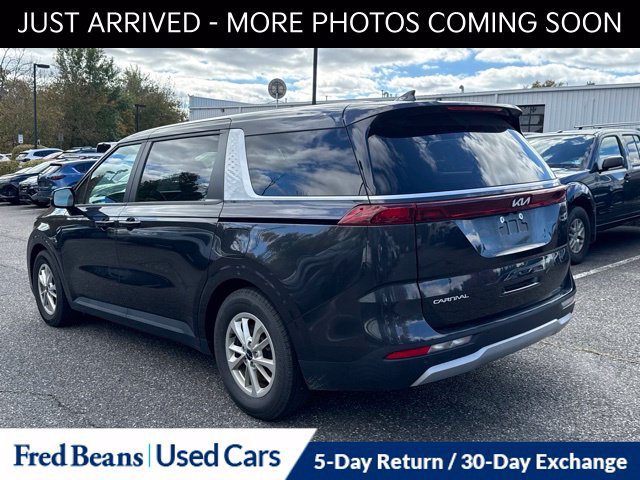Used 2024 Kia Carnival LX FWD image 6