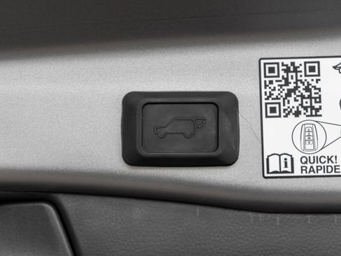 Used 2021 Toyota RAV4 Limited image 34