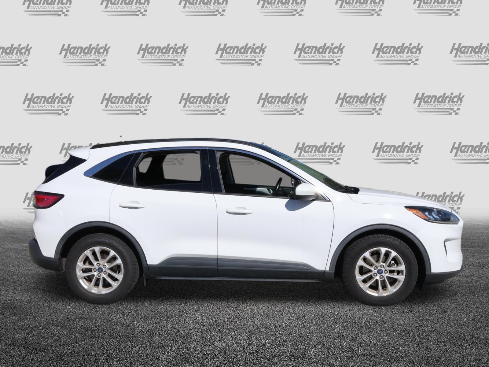 Used 2020 Ford Escape SE FWD image 10