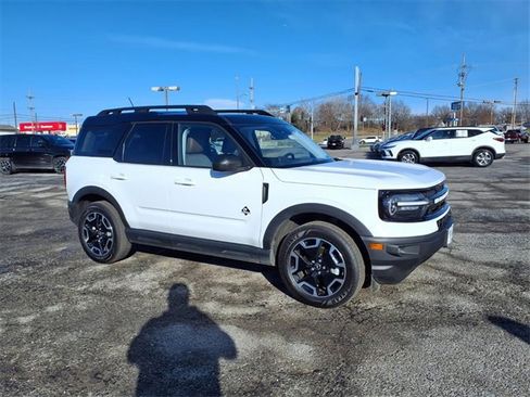 Used 2024 Ford Bronco Sport Outer Banks w/ Tech Package image 4