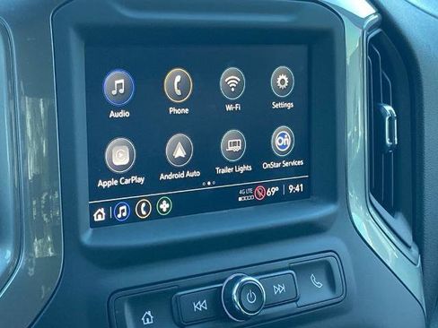 Used 2024 Chevrolet Silverado 2500 Custom w/ Custom Value Package image 9