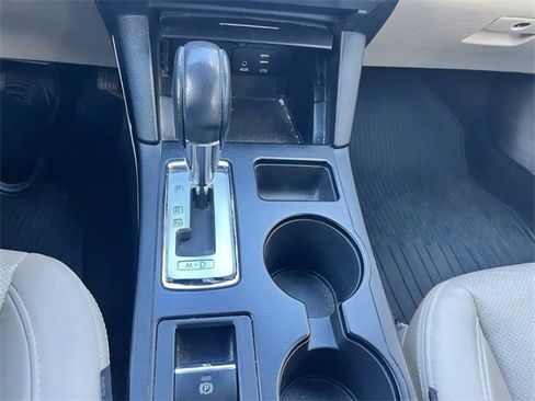 Used 2017 Subaru Outback 3.6R Limited image 23