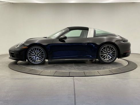 Used 2022 Porsche 911 Targa 4S image 2
