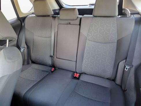 Used 2022 Toyota RAV4 XLE image 22