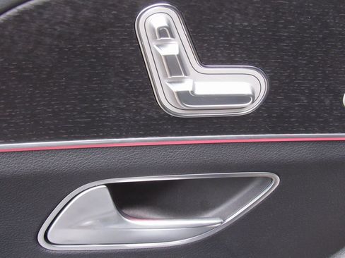 Certified 2025 Mercedes-Benz GLS 450 4MATIC image 17