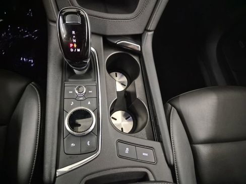 Certified 2025 Cadillac XT6 Premium Luxury image 37