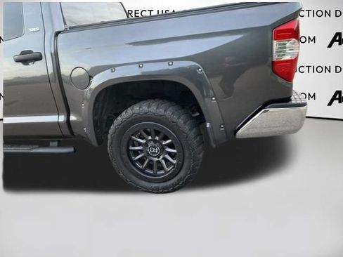 Used 2020 Toyota Tundra SR5 w/ SR5 Upgrade Package AWD/4WD image 12
