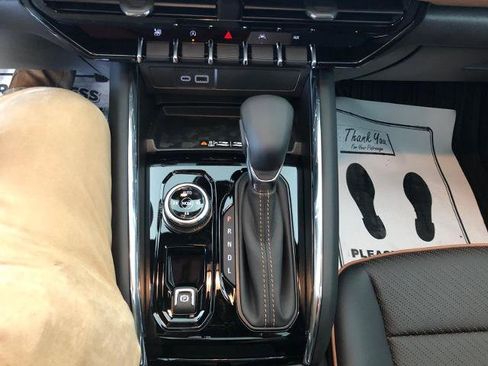 New 2025 GMC Canyon AT4 w/ Technology Plus Package image 18