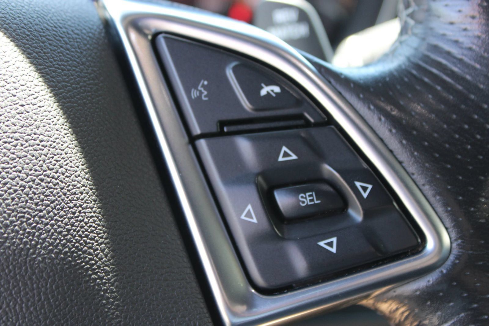 Used 2019 Chevrolet Camaro SS RWD image 22