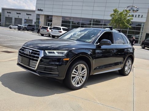 Used 2020 Audi Q5 2.0T Premium Plus w/ Premium Plus Package AWD/4WD image 1