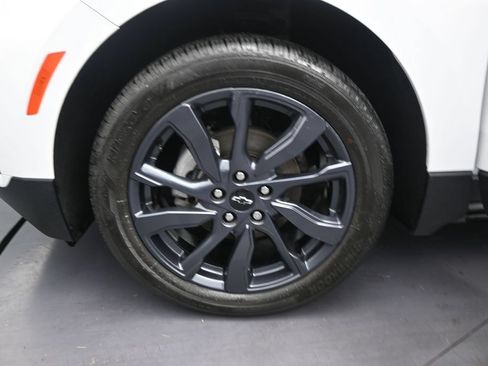 Used 2024 Chevrolet Equinox RS FWD image 17