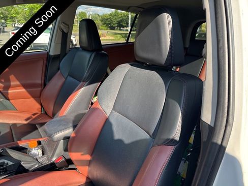 Used 2013 Toyota RAV4 Limited AWD/4WD image 9