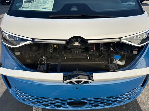 New 2025 Volkswagen ID. Buzz 1st Edition image 13