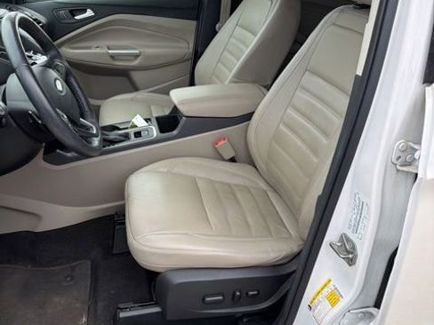 Used 2017 Ford Escape Titanium w/ Equipment Group 301A image 5