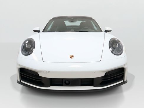 Used 2025 Porsche 911 Carrera RWD image 8