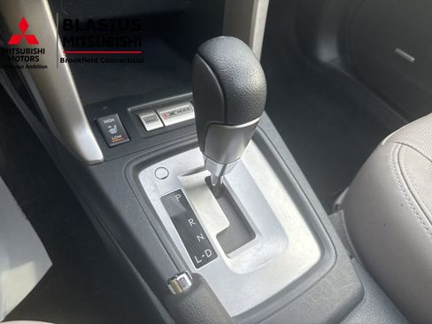 Used 2017 Subaru Forester 2.5i Limited AWD/4WD image 30