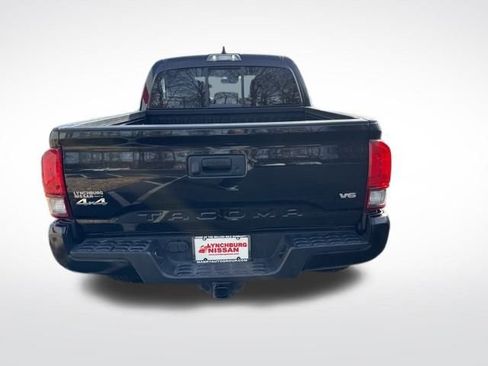 Used 2022 Toyota Tacoma 4x4 Double Cab image 2
