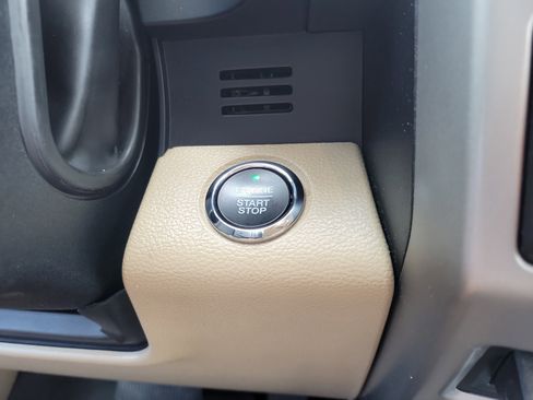 Used 2019 Ford F250 Lariat w/ Lariat Ultimate Package AWD/4WD image 27