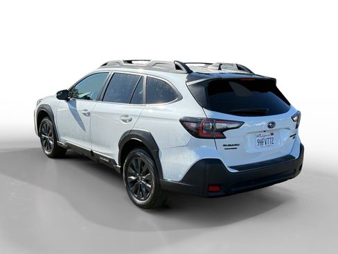 Used 2024 Subaru Outback Onyx Edition XT AWD/4WD image 3